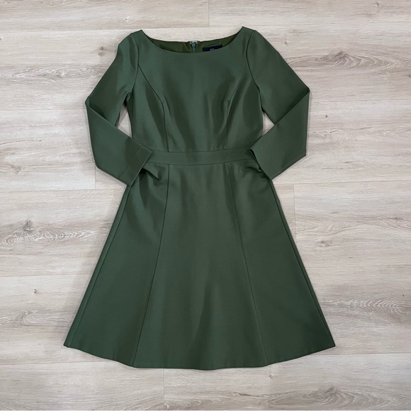 J. Crew Dresses & Skirts - J. Crew Fit & Flare Green Ponte Dress